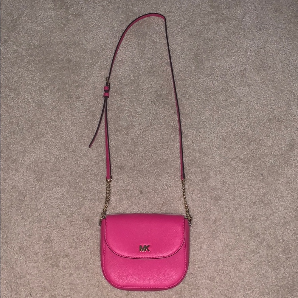 pink shoulder bag